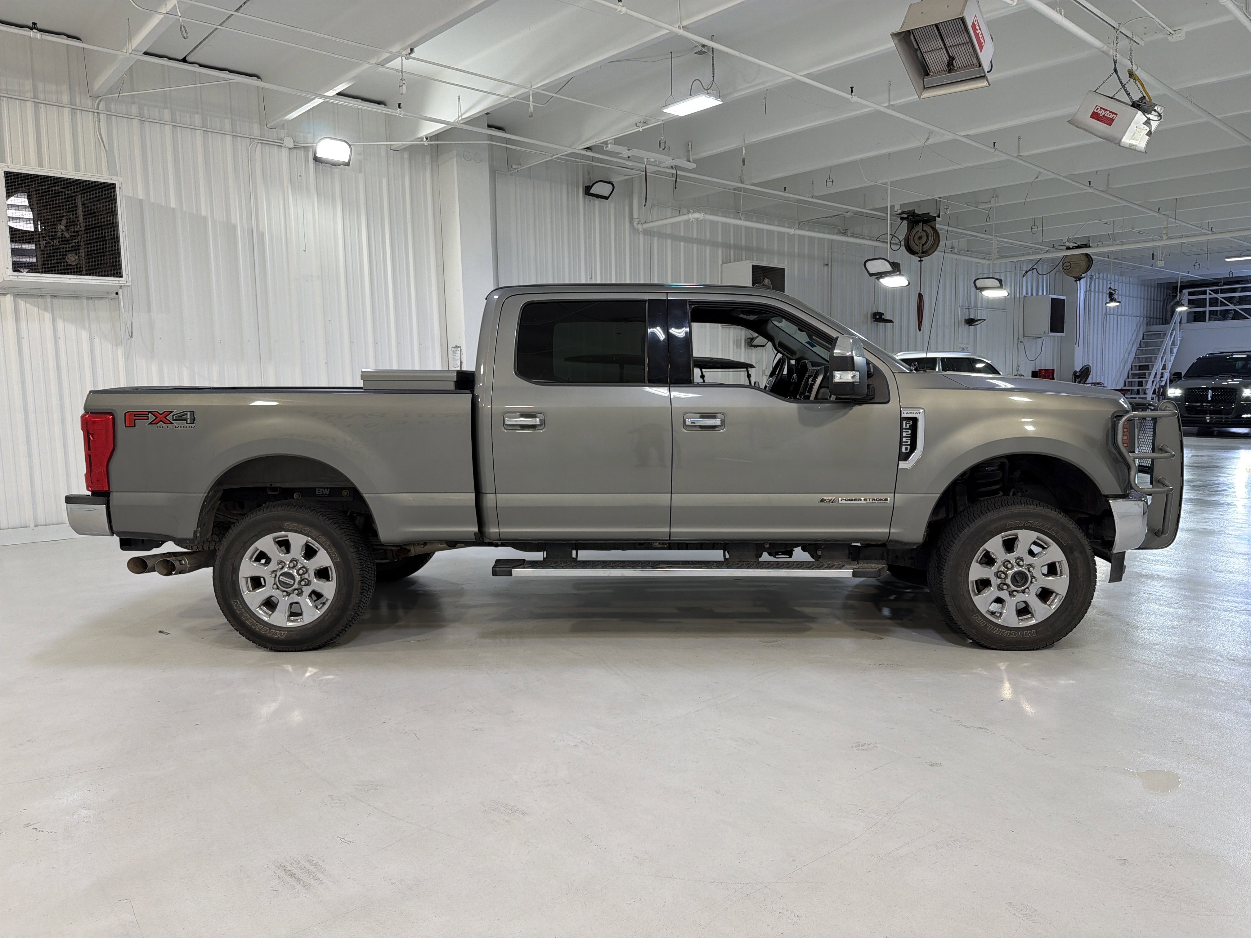Used 2019 Ford F250 Lariat w/ Chrome Package AWD/4WD image 6