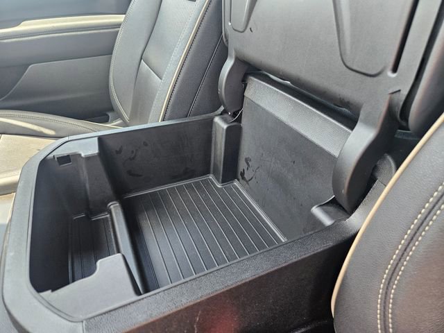 Used 2023 Chevrolet Suburban Premier AWD/4WD image 27