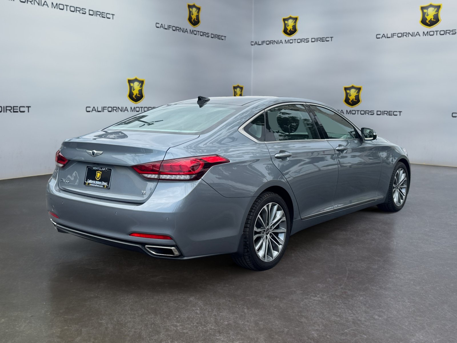 Used 2015 Hyundai Genesis 3.8 w/ Option Group 03 RWD image 5