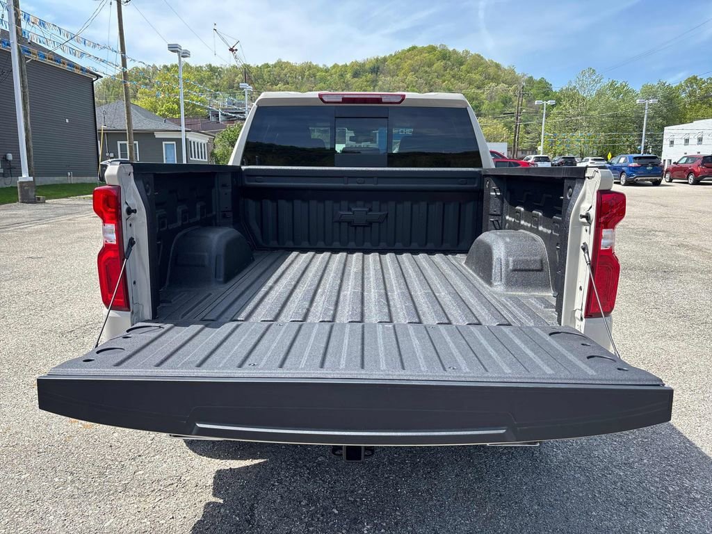 New 2026 Chevrolet Silverado 1500 RST w/ Convenience Package II AWD/4WD image 25