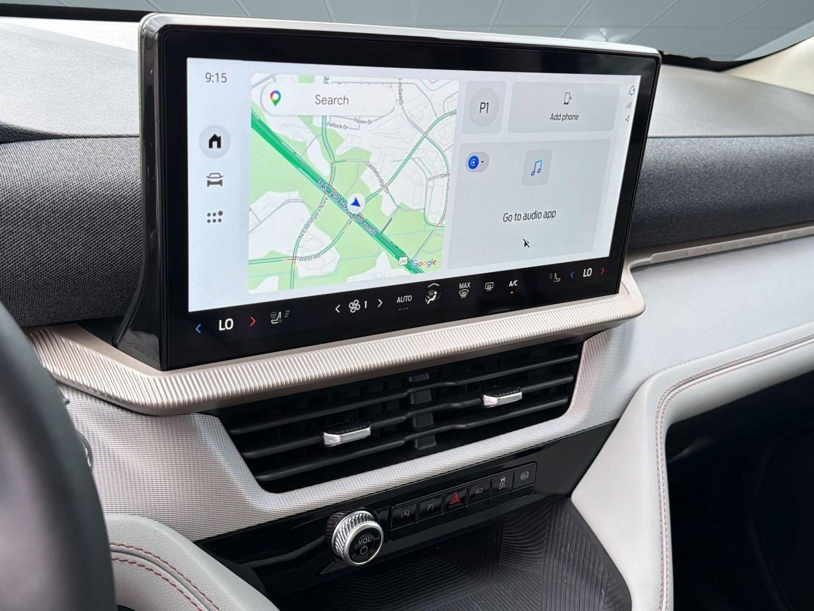 Used 2025 Ford Explorer Active w/ Active Comfort Package image 23