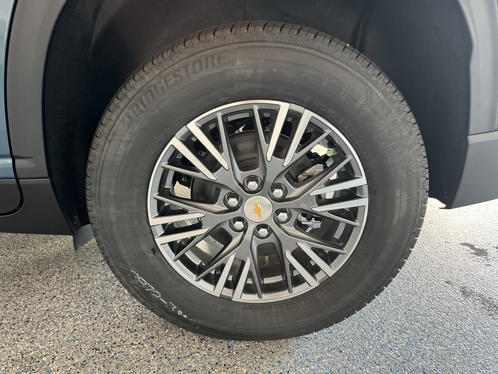 New 2026 Chevrolet Traverse LT FWD image 35