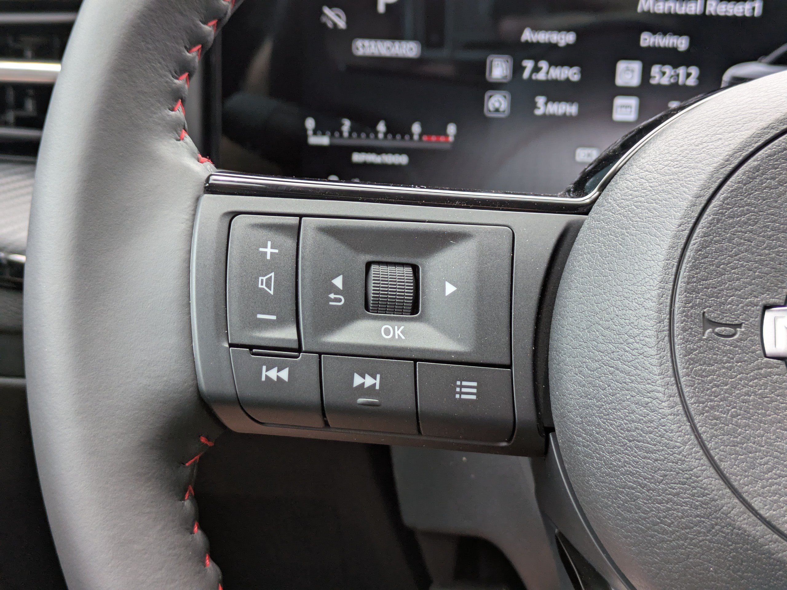 New 2026 Nissan Kicks SR FWD image 26