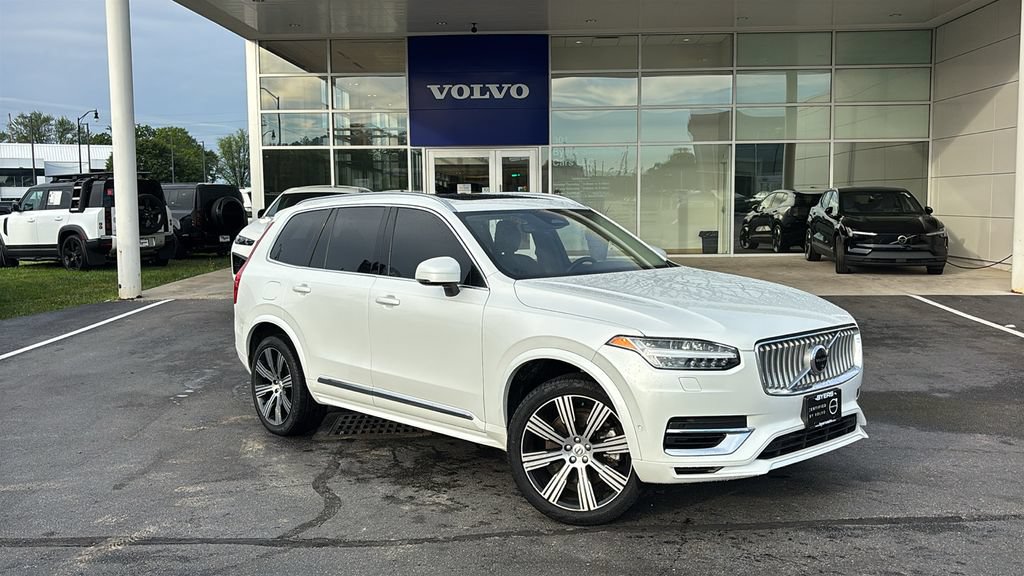 Certified 2025 Volvo XC90 T8 Plus w/ Protection Package AWD/4WD image 2