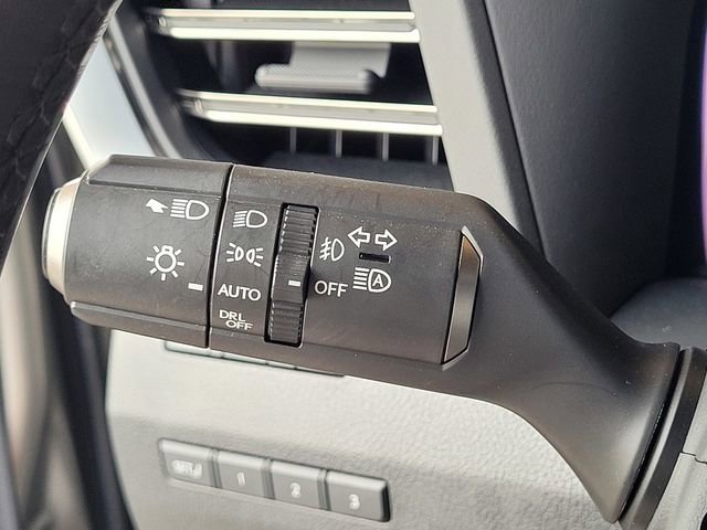 Used 2024 Lexus GX 550 image 32