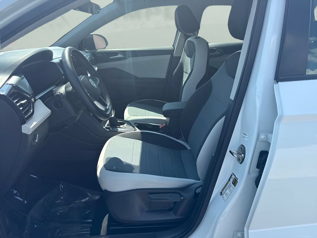 Used 2025 Volkswagen Taos S FWD image 9