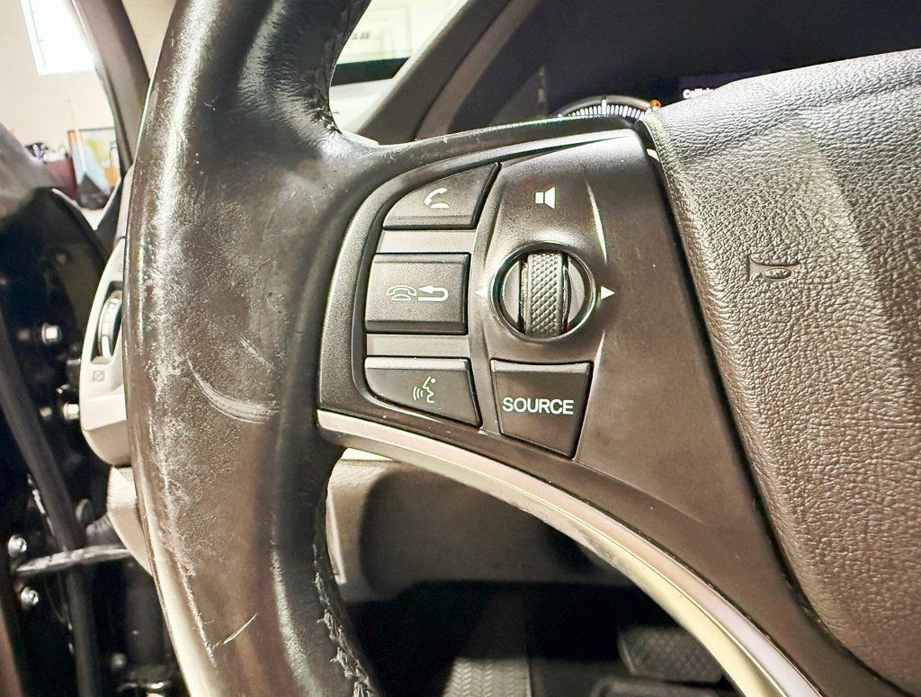 Used 2017 Acura MDX SH-AWD w/ Technology Package image 13