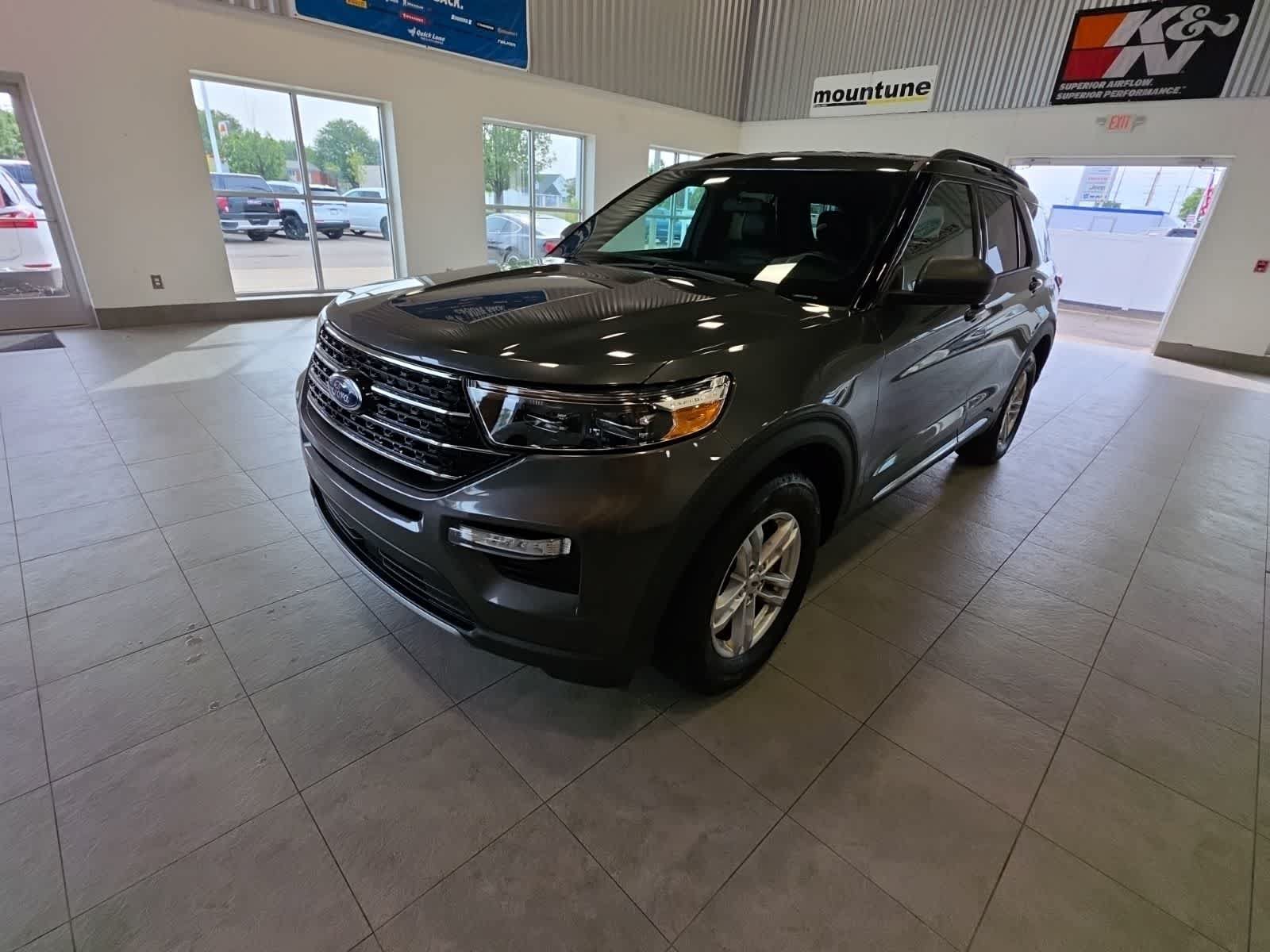 Used 2020 Ford Explorer XLT w/ Equipment Group 202A AWD/4WD video 1