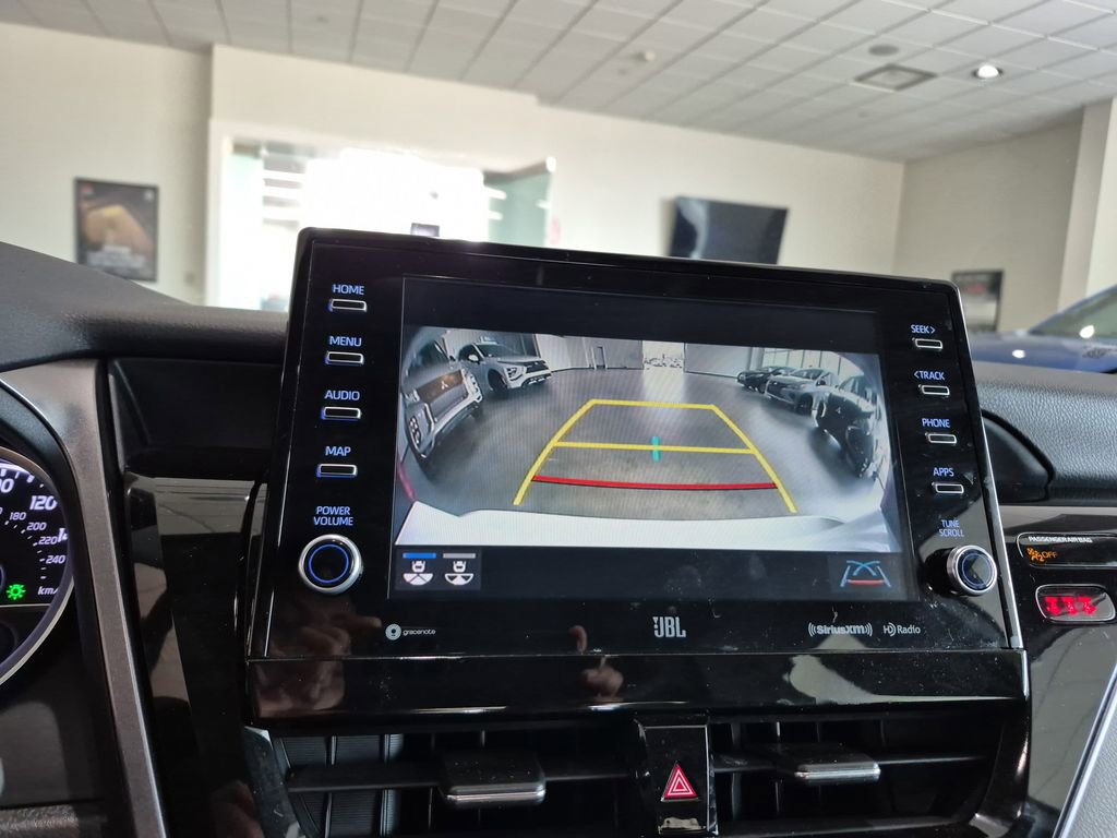 Used 2022 Toyota Camry XLE image 24