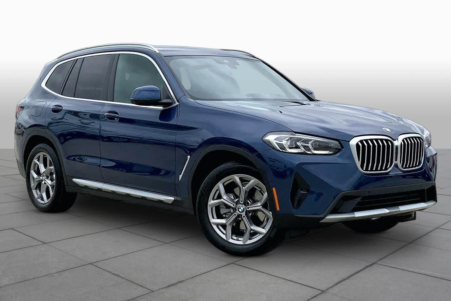 Used 2023 BMW X3 xDrive30i w/ Premium Package AWD/4WD image 2