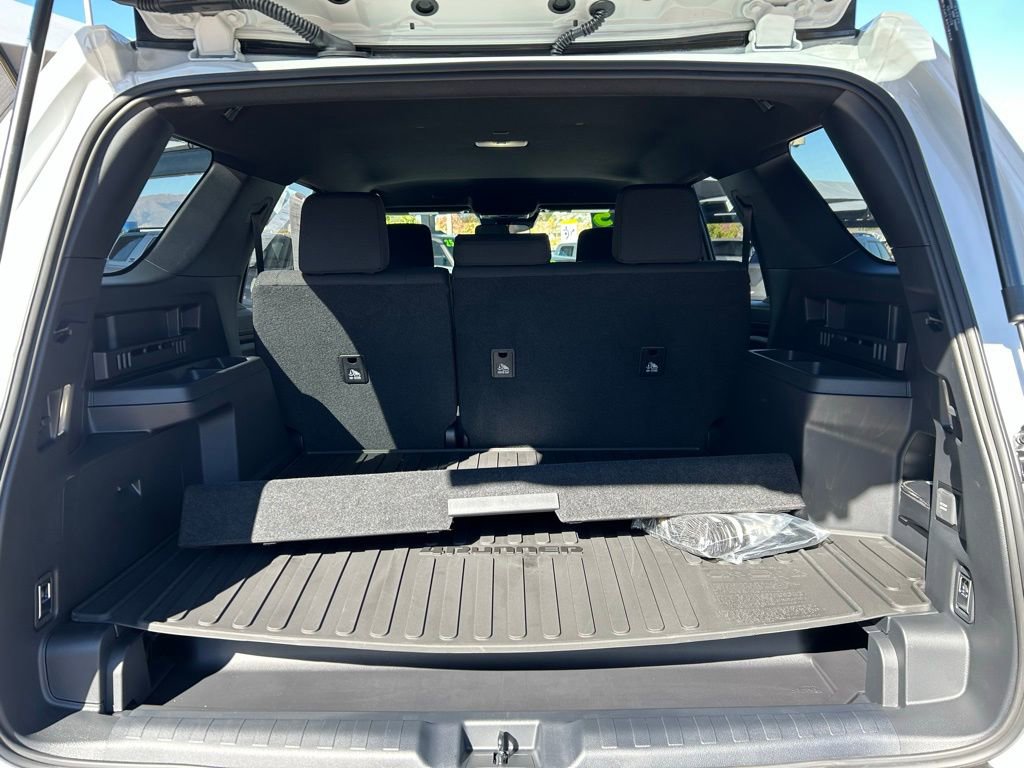 Used 2025 Toyota 4Runner 4WD image 28