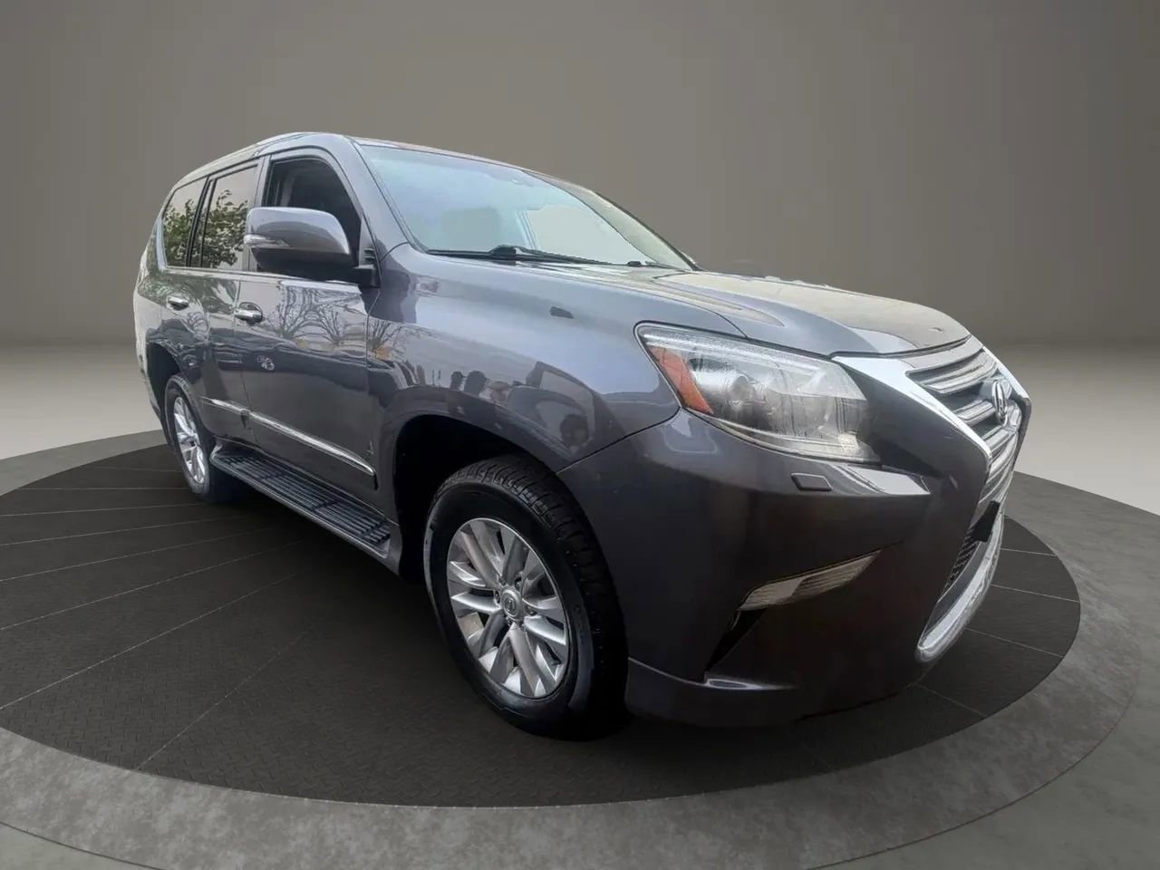 Used 2015 Lexus GX 460 w/ Premium Package image 3