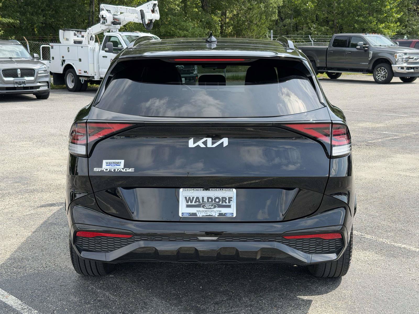 Used 2023 Kia Sportage SX FWD image 3