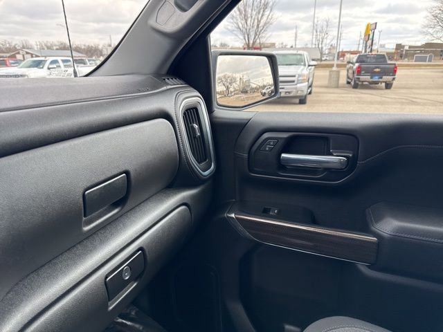 Used 2022 Chevrolet Silverado 1500 LT w/ Z71 Off-Road Package image 18