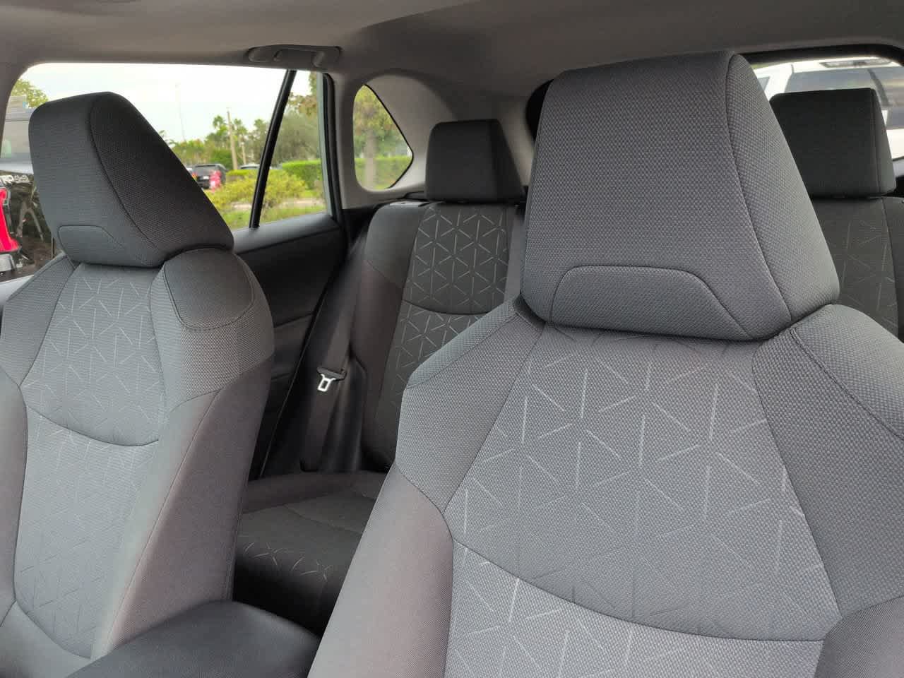 Certified 2023 Toyota RAV4 XLE w/ Convenience Package FWD image 8