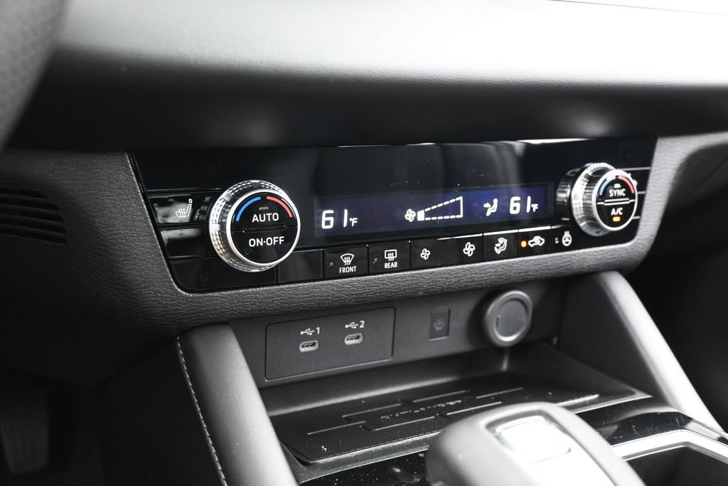 New 2026 Mitsubishi Outlander SE FWD image 26