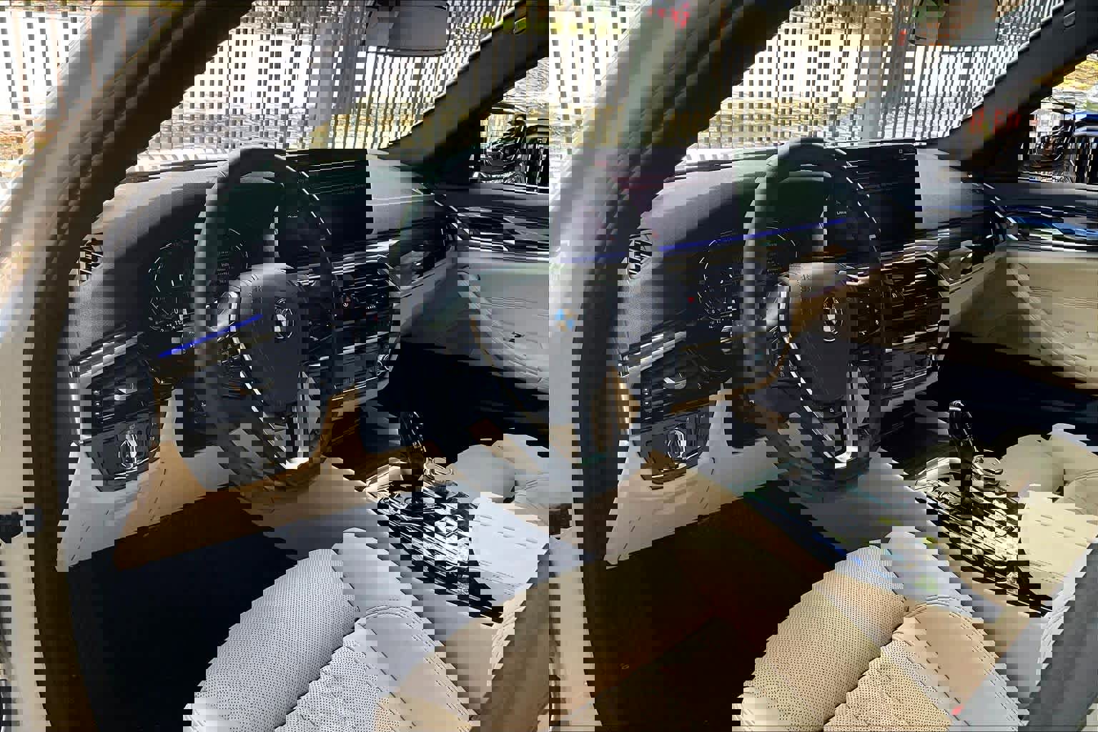 Used 2023 BMW 530i w/ Convenience Package RWD image 17