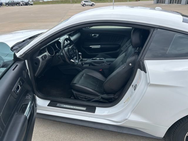 Used 2020 Ford Mustang Premium image 13