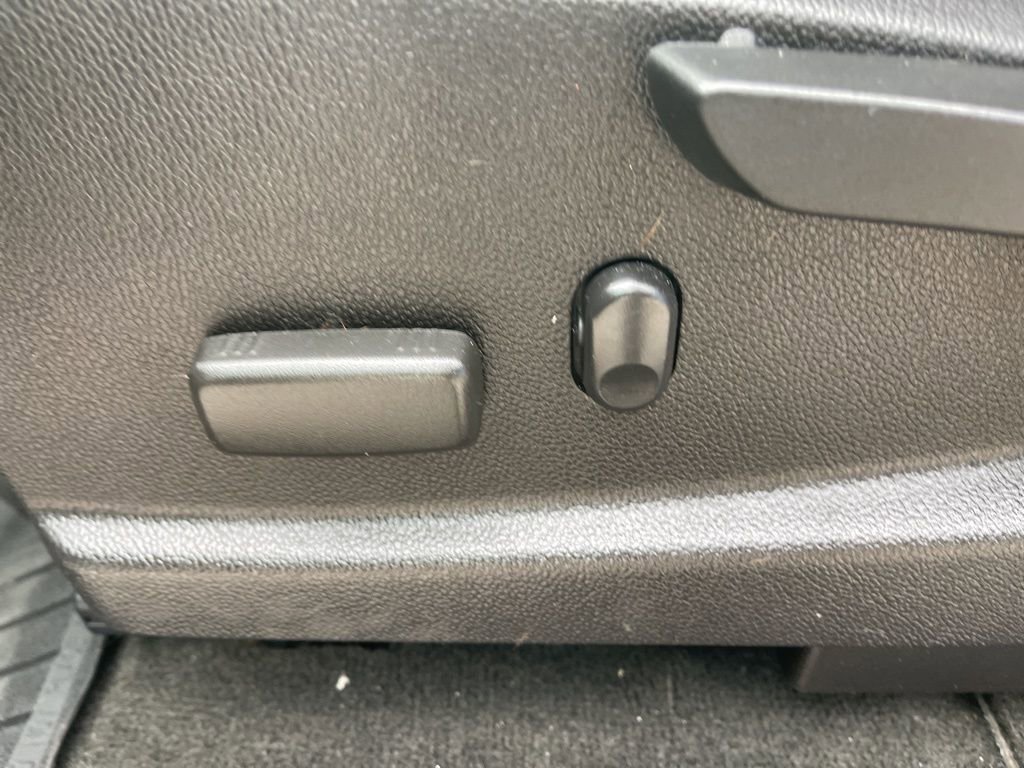 Used 2018 Chevrolet Colorado Z71 image 17