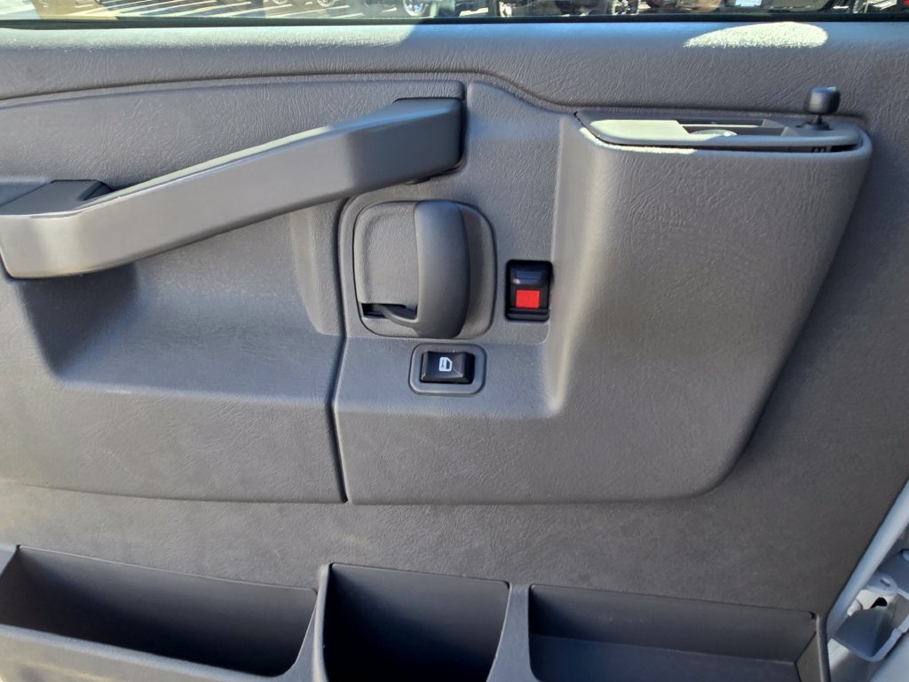 Used 2025 Chevrolet Express 2500 w/ Driver Convenience Package RWD image 13