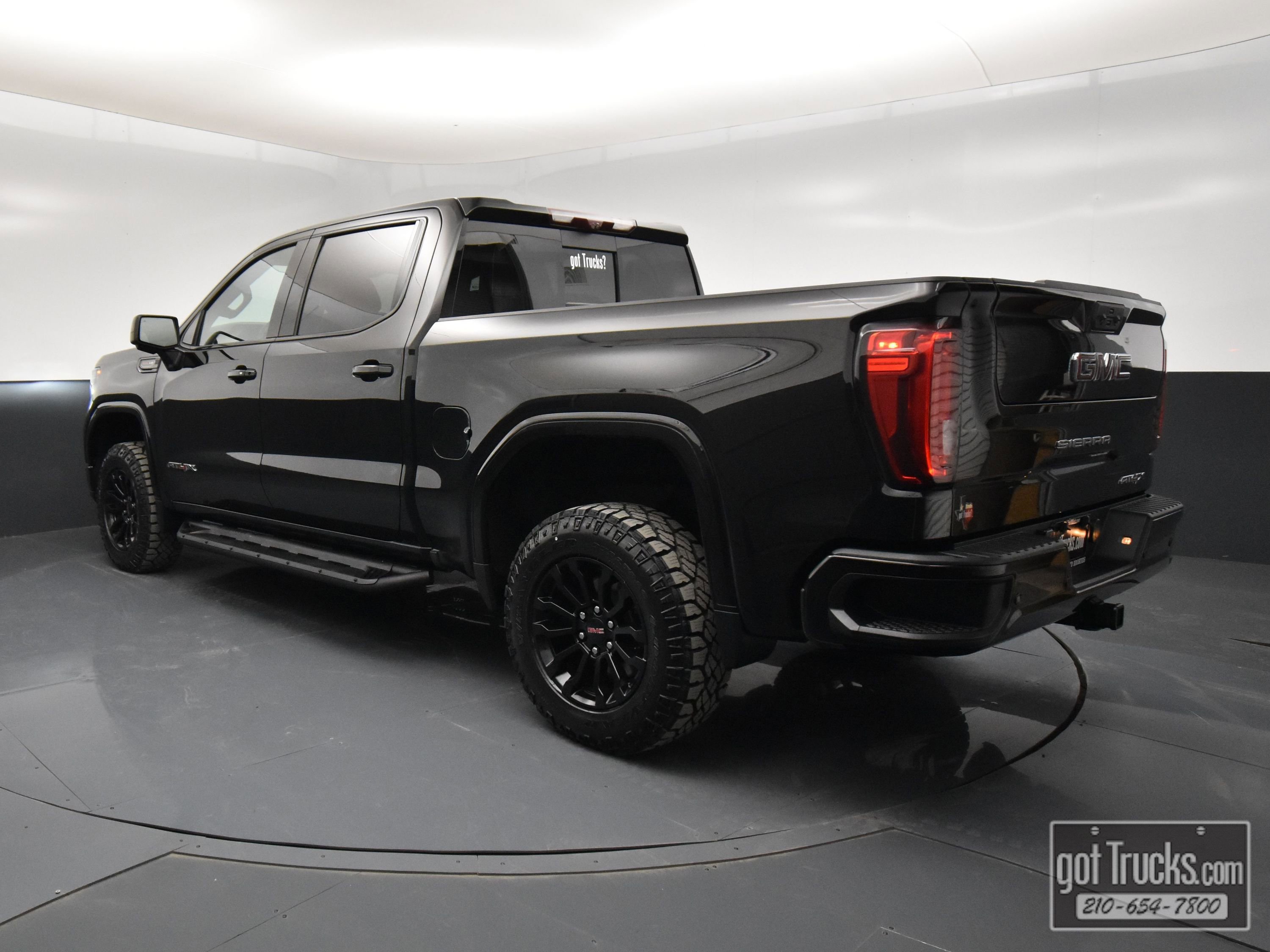Used 2022 GMC Sierra 1500 AT4X image 4