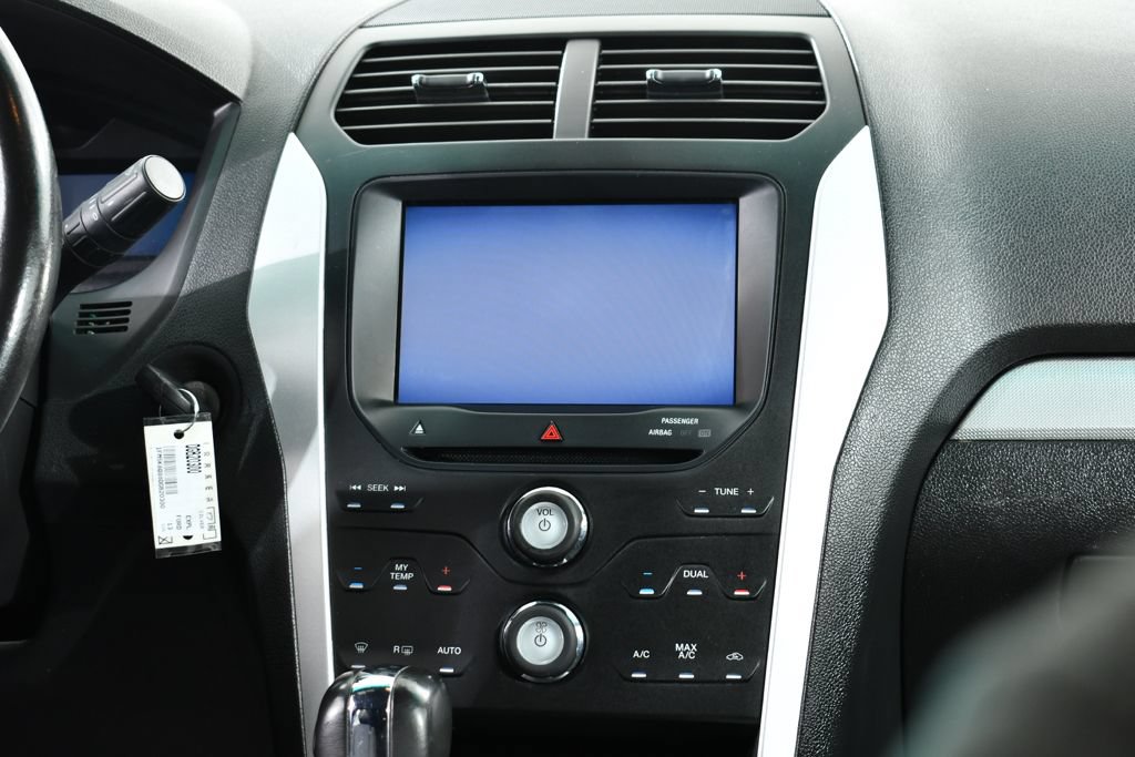 Used 2013 Ford Explorer XLT AWD/4WD image 9