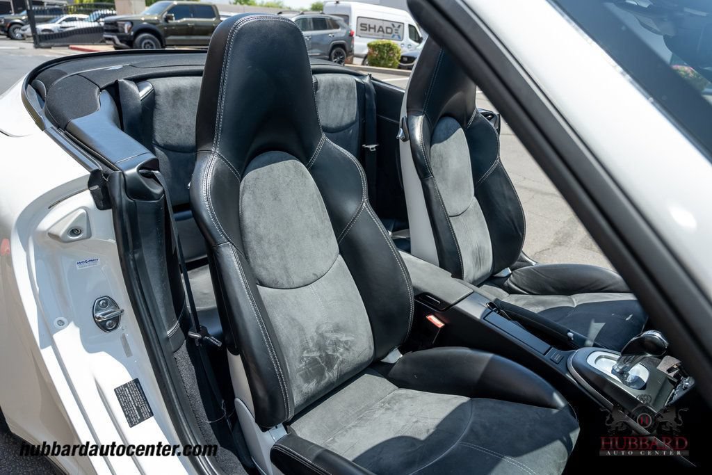 Used 2012 Porsche 911 Cabriolet image 28