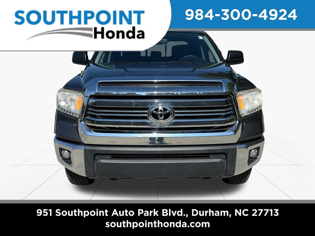 Used 2016 Toyota Tundra SR5 w/ SR5 Upgrade Package AWD/4WD image 2
