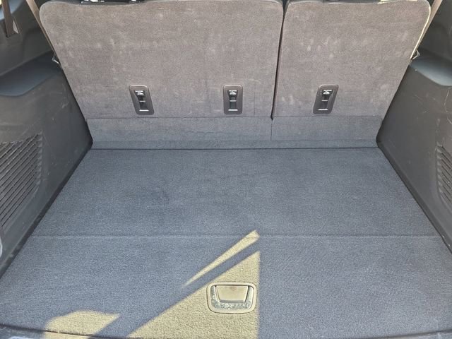 Used 2025 GMC Yukon XL Denali AWD/4WD image 5