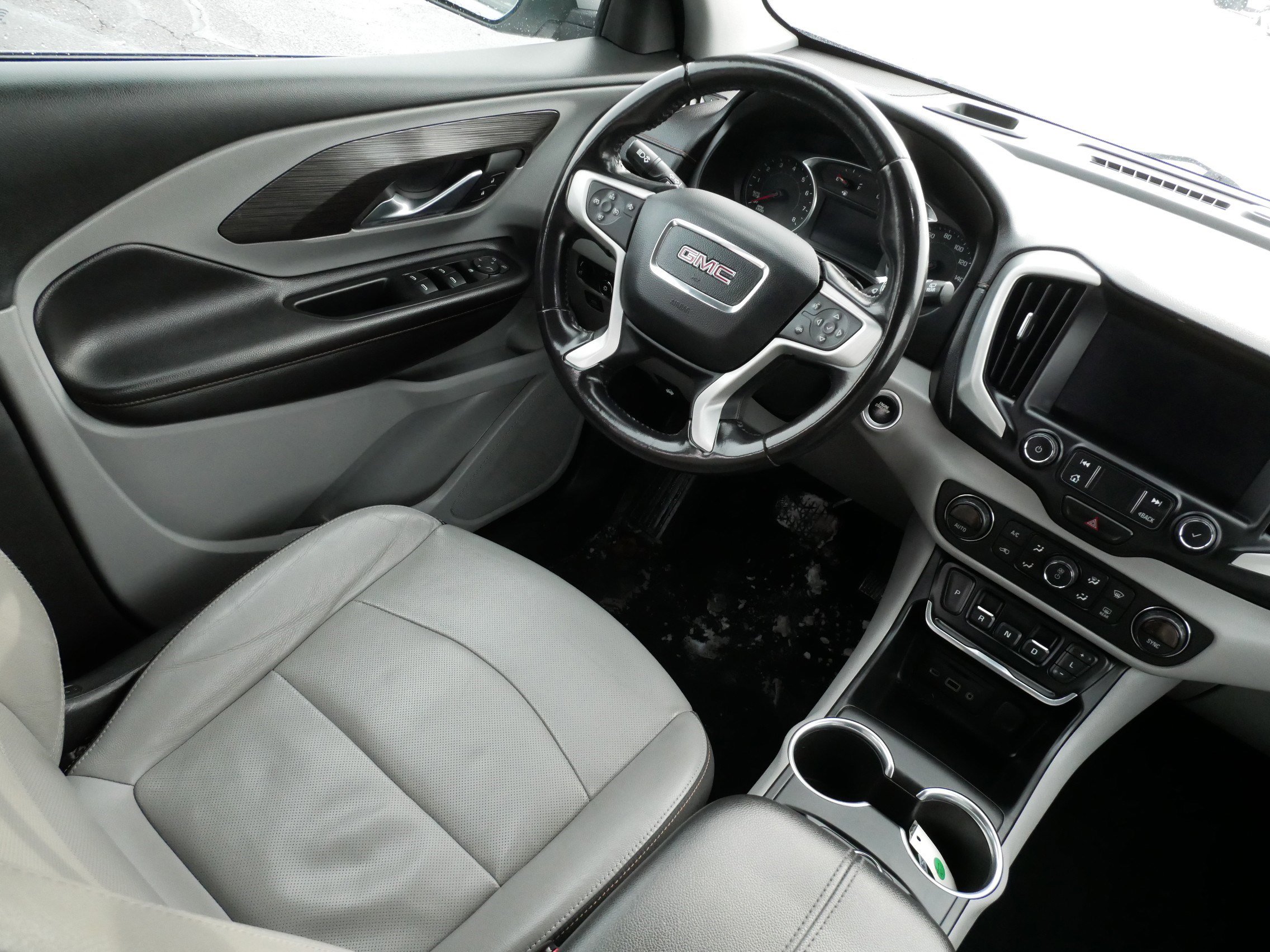 Used 2020 GMC Terrain SLT image 9