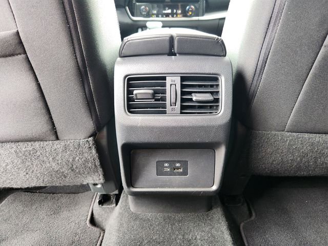 Used 2021 Nissan Rogue SV image 17