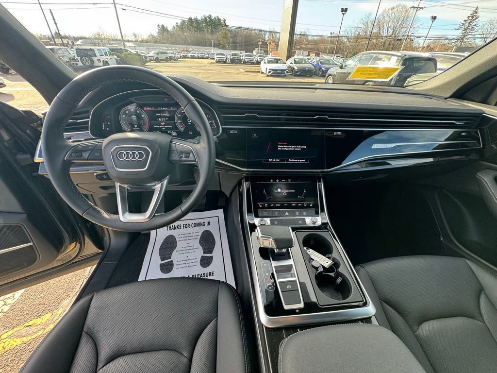 Used 2025 Audi Q8 Premium Plus image 13
