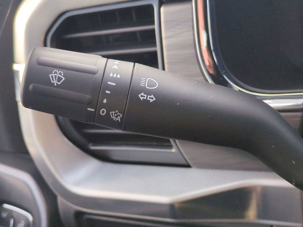 New 2025 Ford F150 Lariat w/ Equipment Group 501A Mid image 27