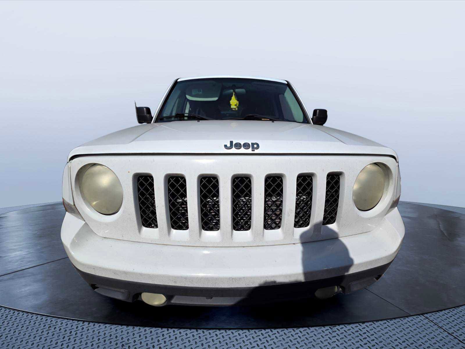 Used 2014 Jeep Patriot Sport w/ Power Value Group FWD image 2