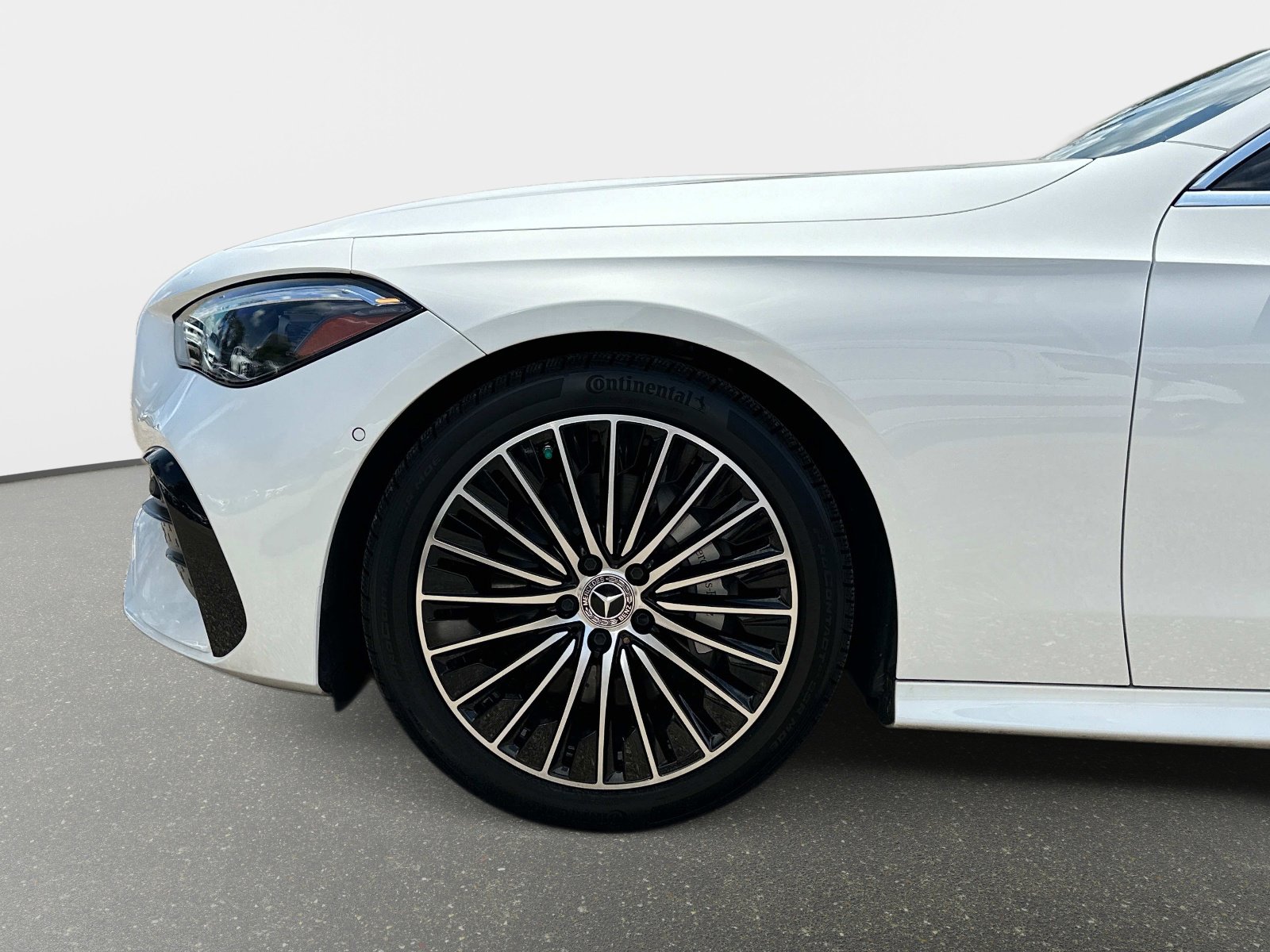 Used 2024 Mercedes-Benz CLE 300 4MATIC Coupe image 10