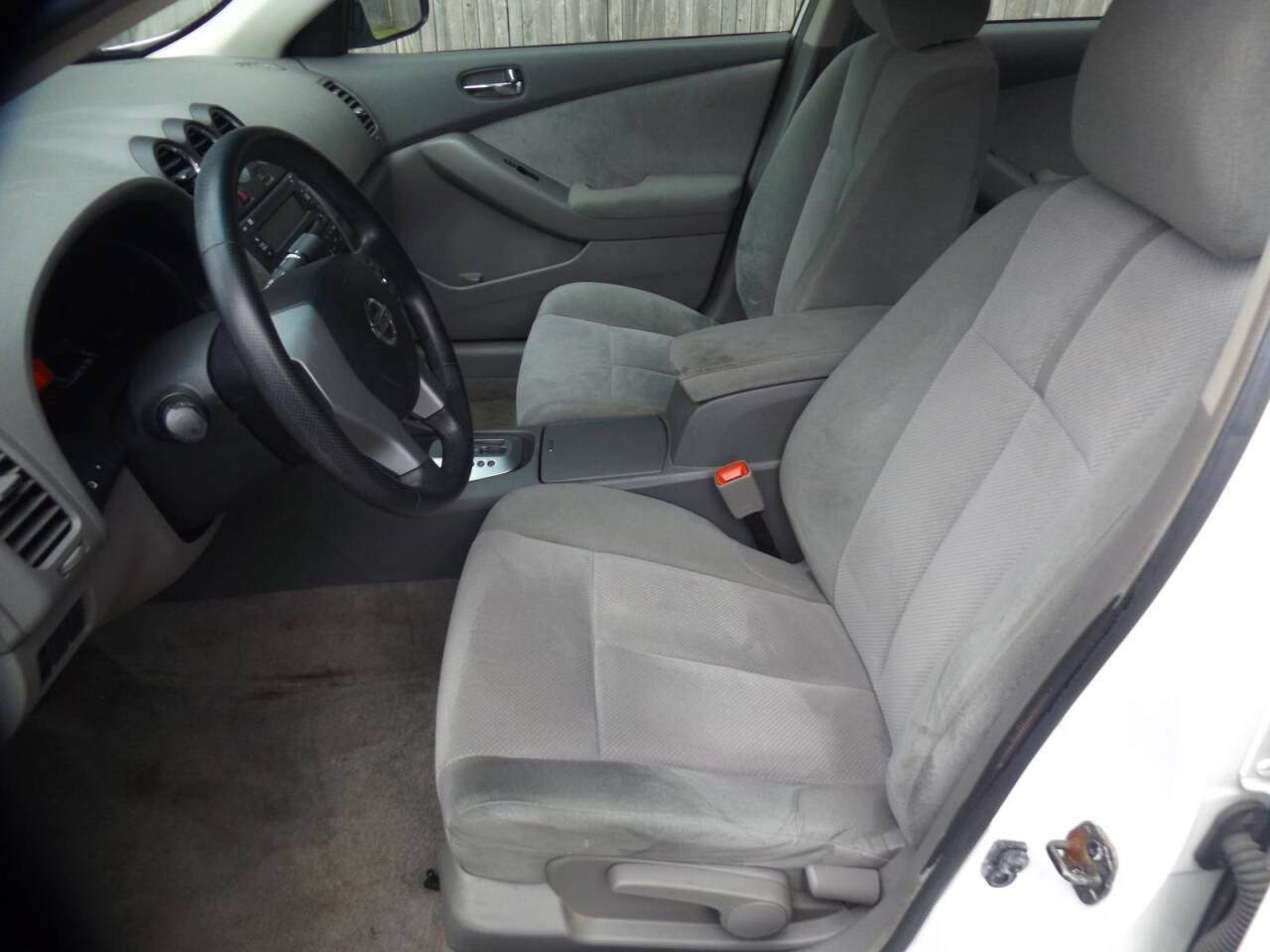 Used 2008 Nissan Altima 2.5 S w/ Emergency Aid Pkg FWD image 16