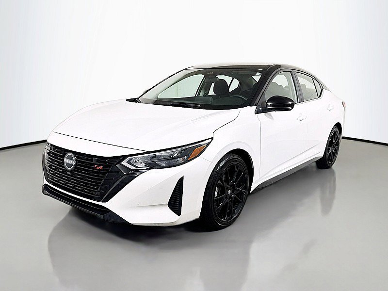 Used 2025 Nissan Sentra SR w/ Midnight Edition FWD image 3