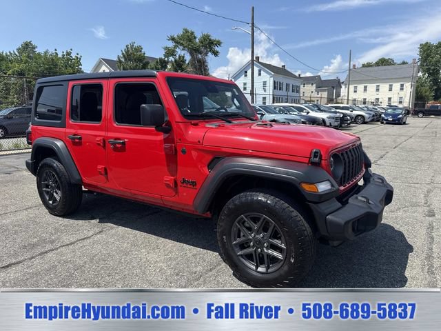 Used 2024 Jeep Wrangler Unlimited Sport AWD/4WD image 2