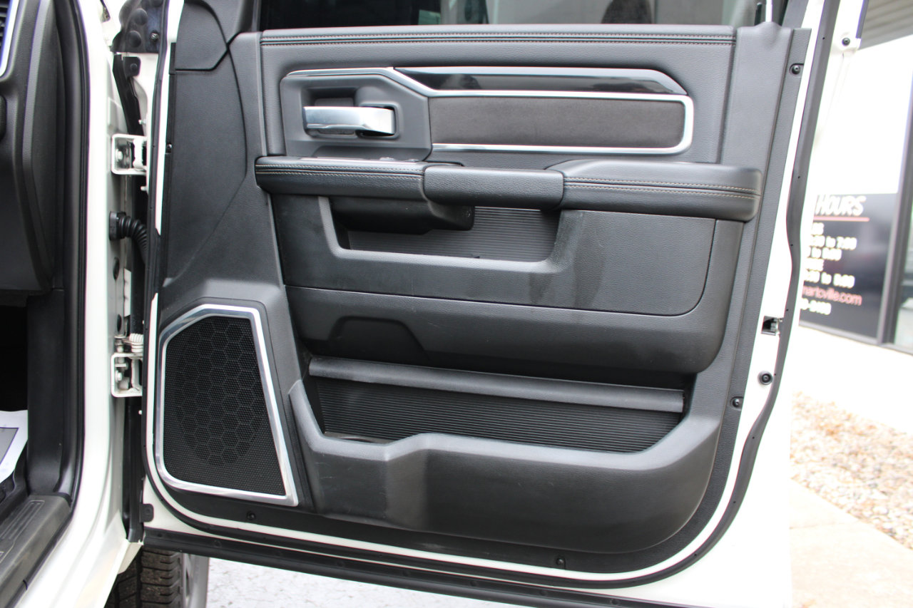 Used 2019 RAM 2500 Laramie w/ Night Edition image 42