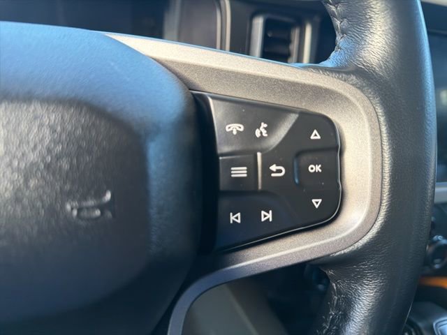 Used 2023 Ford Bronco Badlands image 23