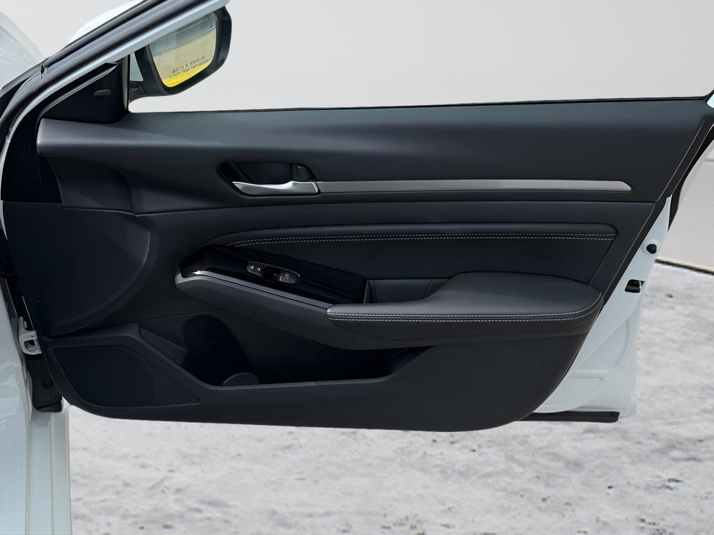 Used 2020 Nissan Altima 2.5 SV image 31