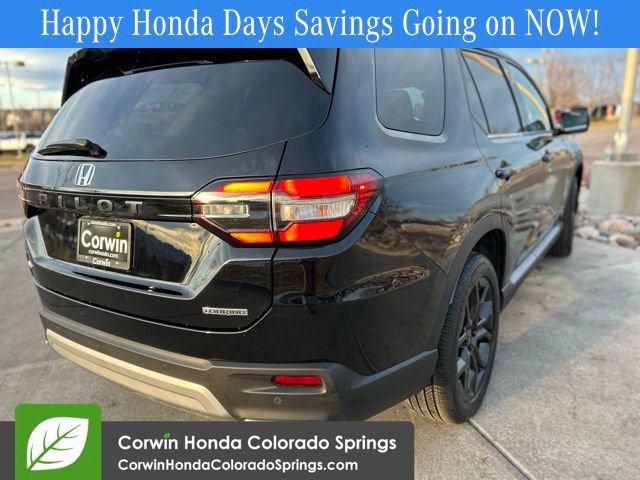 New 2025 Honda Pilot Touring image 14
