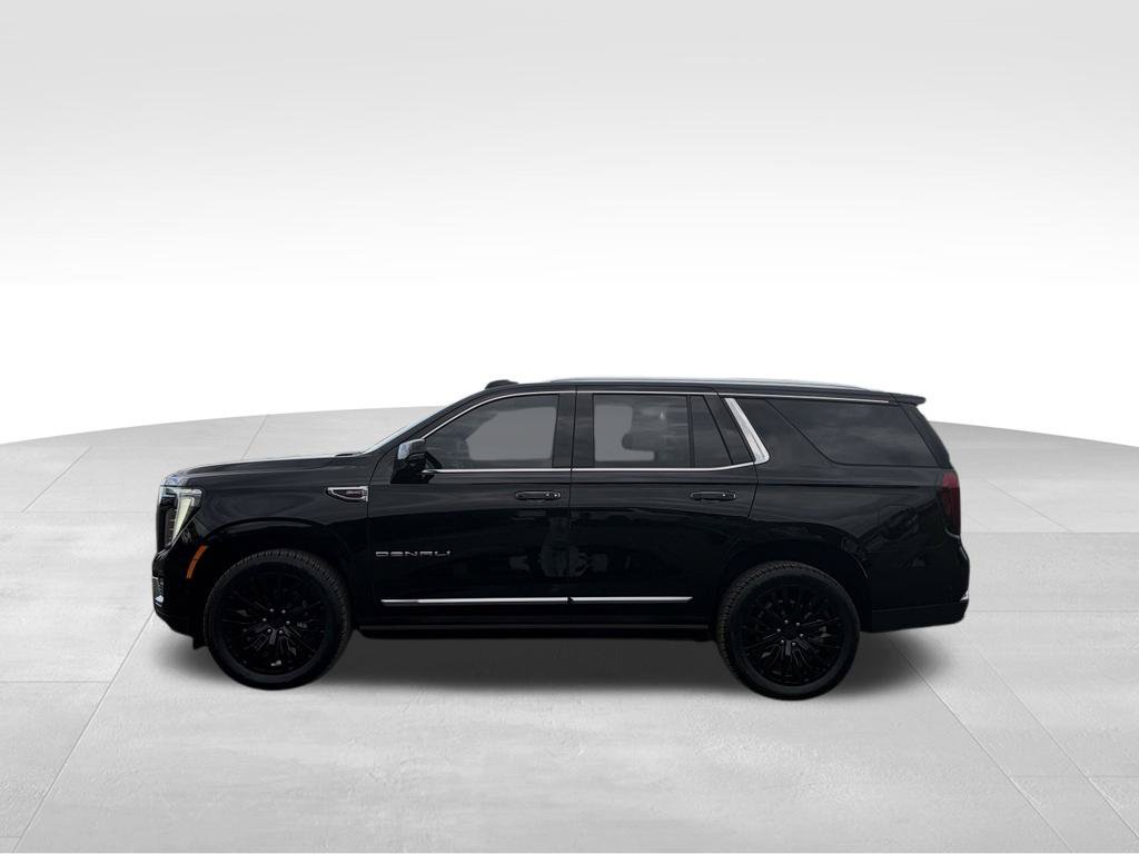 Used 2026 GMC Yukon Denali w/ Sun & Power Step Package AWD/4WD image 14