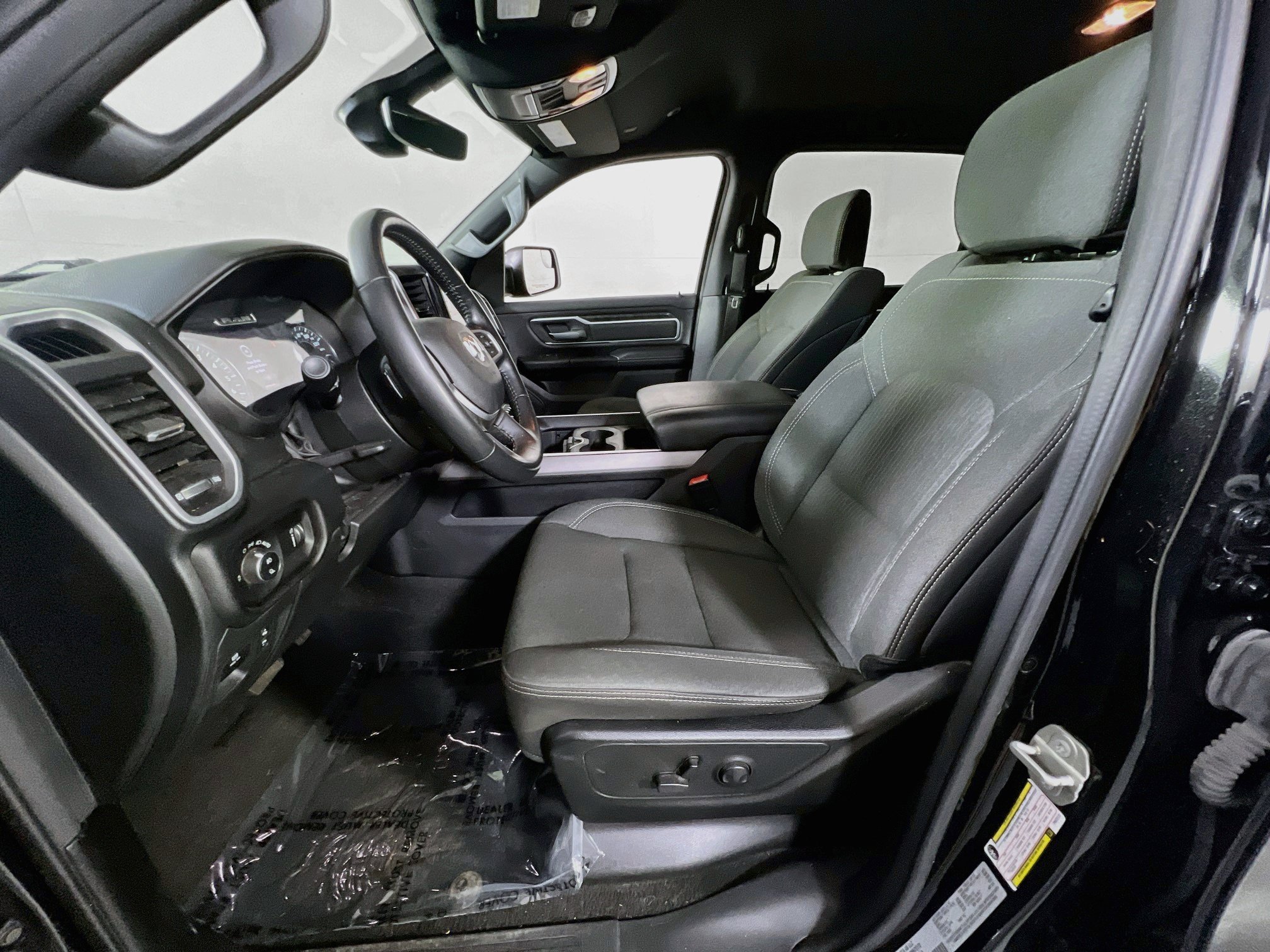 Used 2023 RAM 1500 Big Horn AWD/4WD image 21