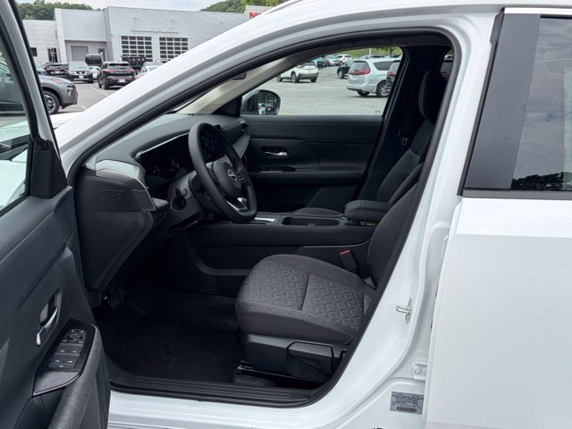New 2026 Nissan Kicks SV w/ Cold Weather Package AWD/4WD image 14