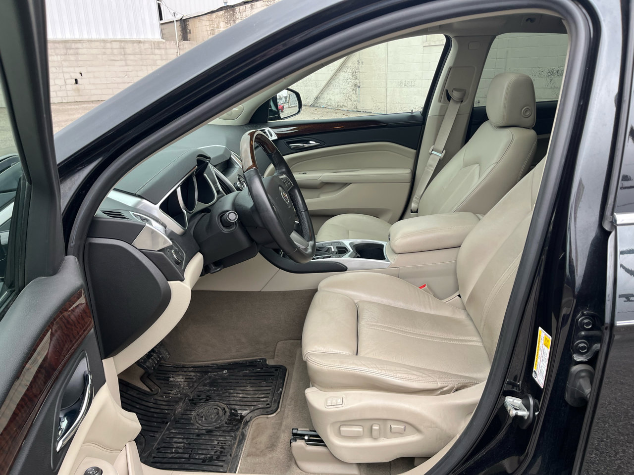 Used 2011 Cadillac SRX Luxury image 20