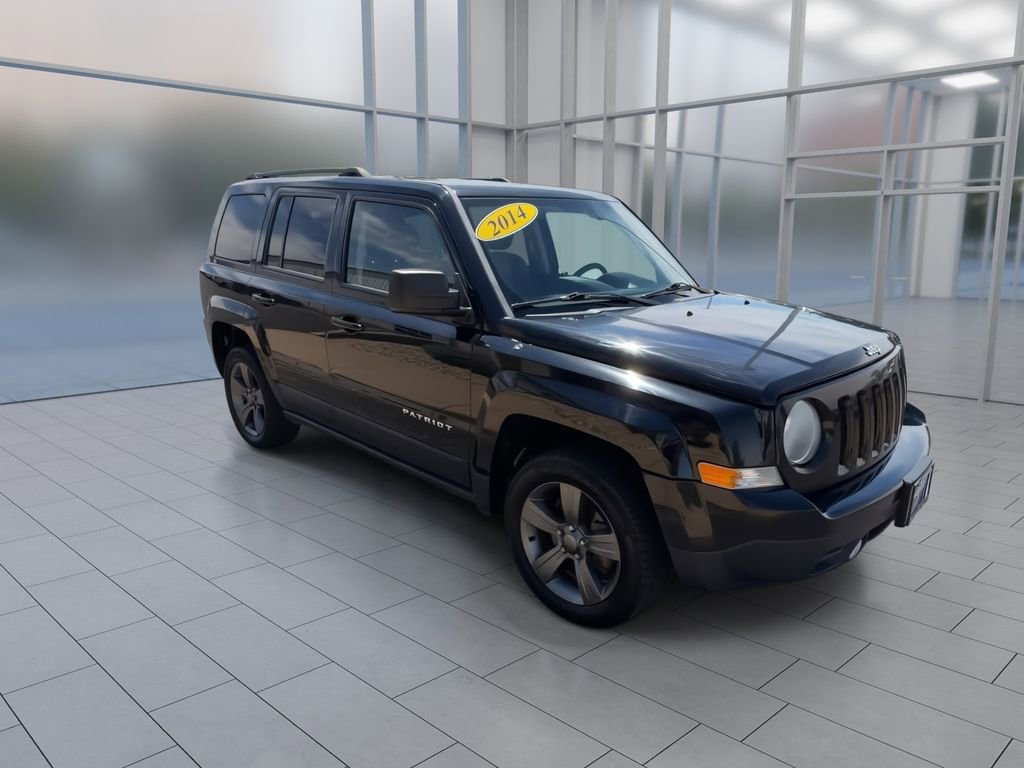 Used 2014 Jeep Patriot High Altitude FWD image 3