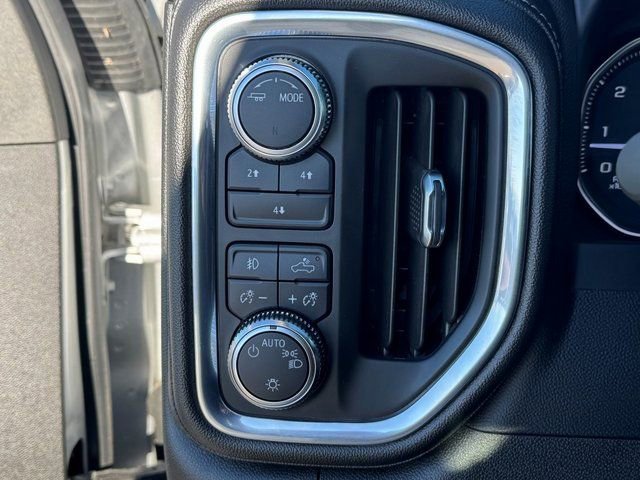 Used 2022 GMC Sierra 3500 SLE w/ SLE Convenience Package image 25