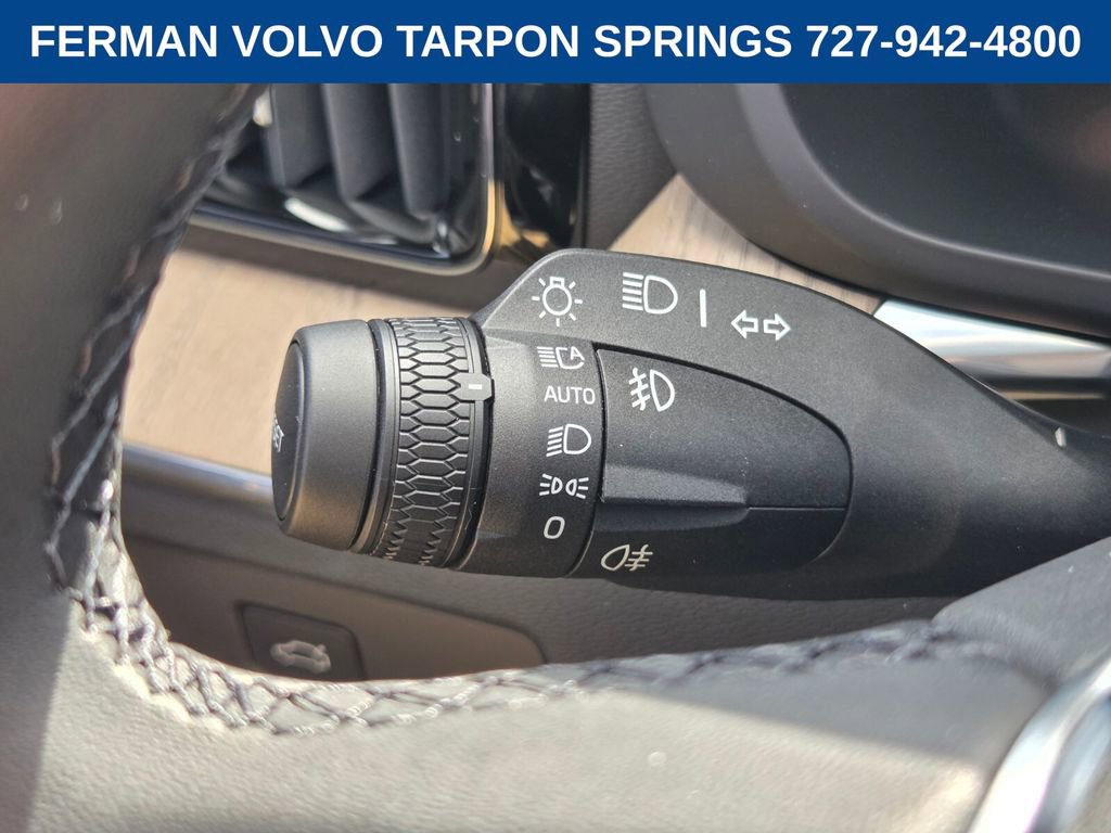 New 2026 Volvo XC60 B5 Plus w/ Protection Package Premier image 32