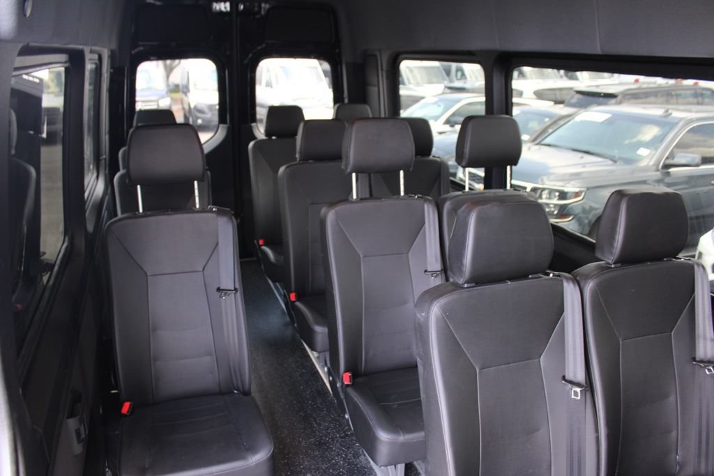 Used 2023 Mercedes-Benz Sprinter 3500 image 21